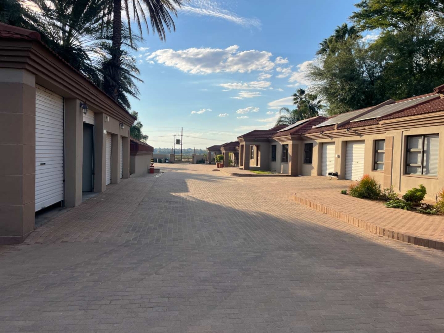3 Bedroom Property for Sale in Olyfvenhoudtsdrift Northern Cape